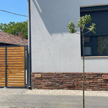 Thermal Apartmanok Raday 4 - Namaste Hajdúszoboszló Zewnętrze zdjęcie